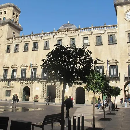 Stunning In Old Town, Centre & Apartment Alicante