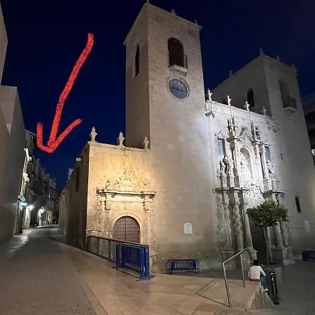 Apartment Stunning In Old Town, Centre & Alicante