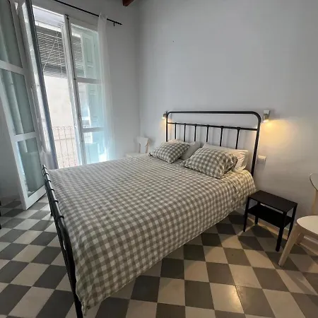 Stunning In Old Town, Centre & Apartment Alicante
